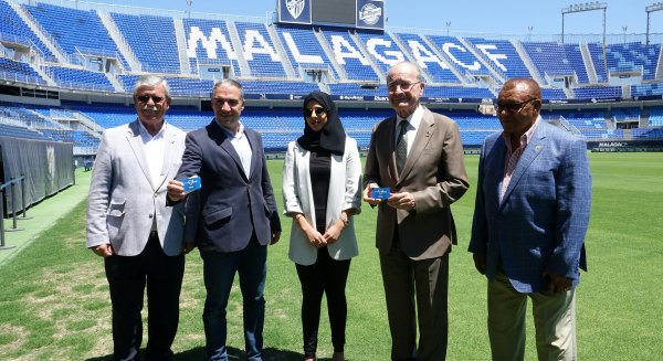 Bendodo y De la Torre animarán como unos aficionados más al Málaga en su búsqueda del ascenso