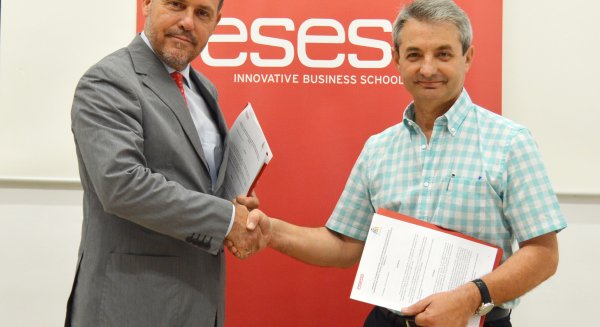 Nace el primer máster para profesionales del trasnporte de viajeros por carretera de Andalucía