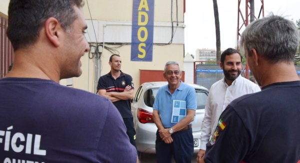 Daniel Pérez se compromete a poner fin al conflicto con los bomberos