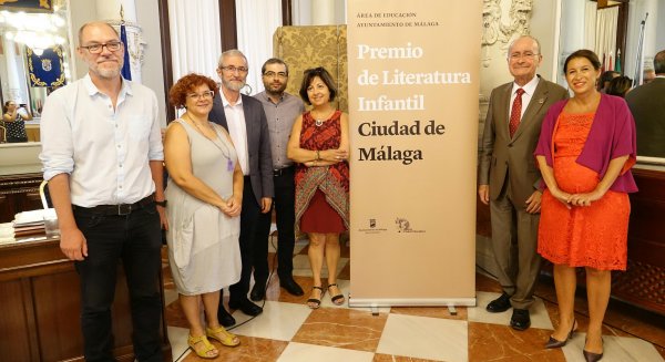 Amaia Cía Abascal, con la obra 'Cazar un bosque, pescar un mar
