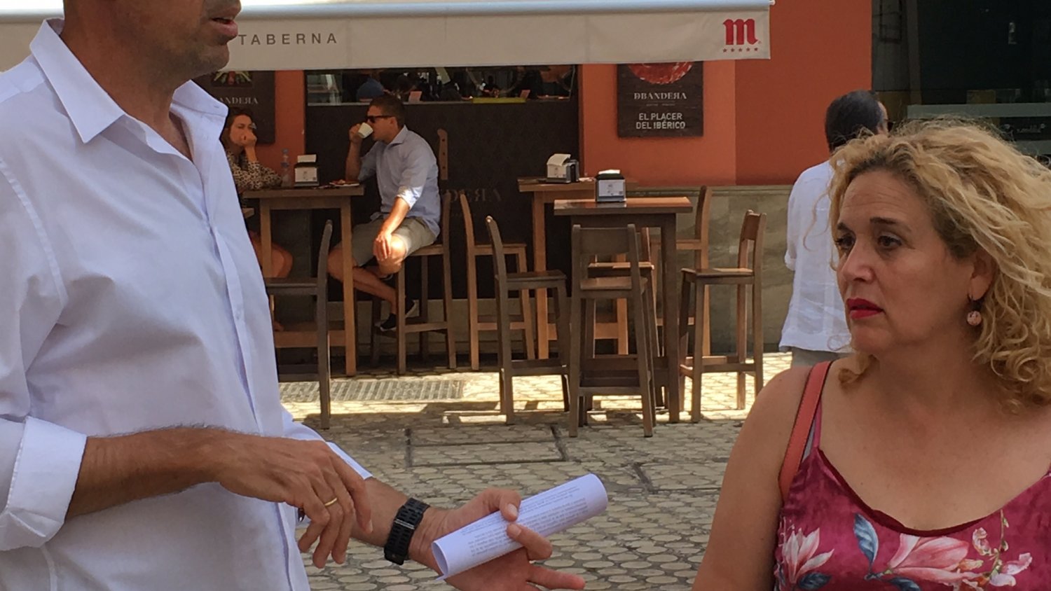 Málaga Para la Gente critica la negociación para mantener los excesos de las terrazas de espaldas a los vecinos