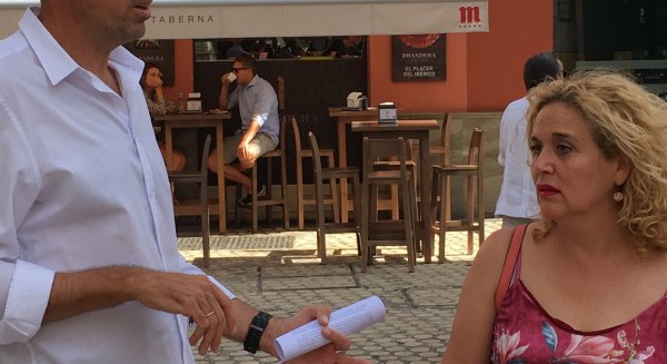 Málaga Para la Gente critica la negociación para mantener los excesos de las terrazas de espaldas a los vecinos