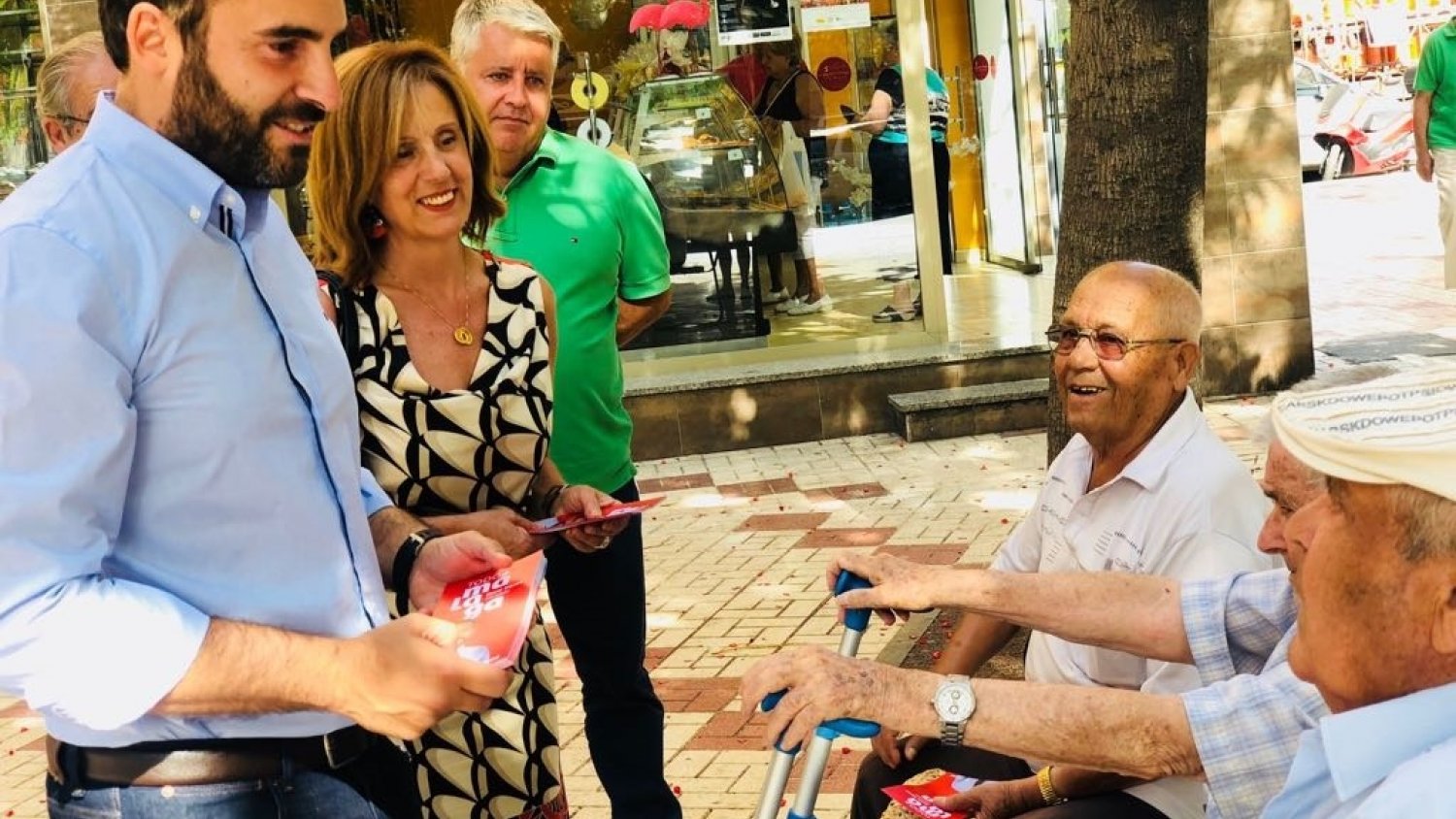 Daniel Pérez inicia un 'puerta a puerta' para recoger las principales inquietudes ciudadanas