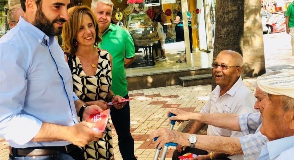 Daniel Pérez inicia un 'puerta a puerta' para recoger las principales inquietudes ciudadanas