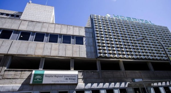 Continúa en estado crítico una niña de dos años tras caerle encima una caja de azulejos