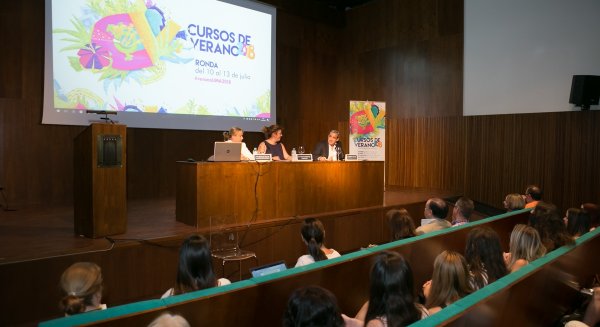 Expertos se muestran optimistas por la voluntad del gobierno en la financiación autonómica