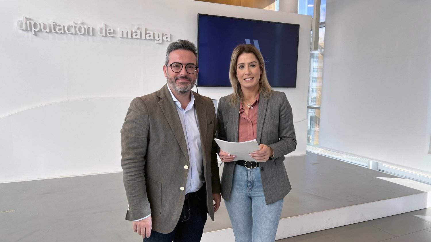 PSOE exige a la Diputación que garantice el mantenimiento de los consorcios de maquinaria de la Axarquía