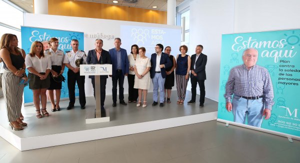 La Diputación impulsa un plan pionero para atender a los más de 70.000 mayores que viven solos en la provincia