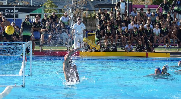 El Waterpolo Málaga enfrenta al líder tras su derrota en Elche