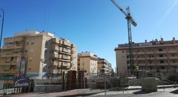 Un hombre recibe cuatro disparos tras una pelea en un bar de Mijas