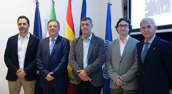UMA.- La Universidad, Hidralia y Cruz Roja desarrollan un sistema de alerta pionero dirigido a personas que viven en soledad