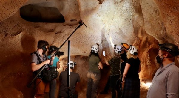 Las cuevas de Rincón de la Victoria, protagonistas de los nuevos documentales de National Geographic