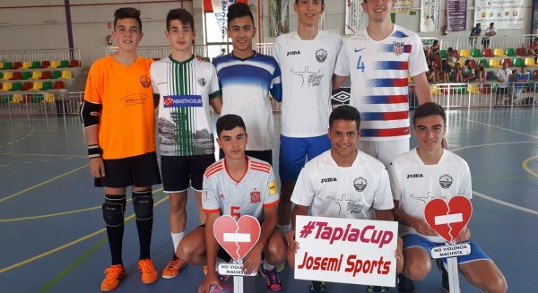 La campaña 'No a la violencia machista', presente en el torneo Tapiacup