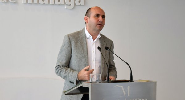 El PSOE critica que Bendodo ponga en riesgo el consenso en materia de turismo entre provincias andaluzas
