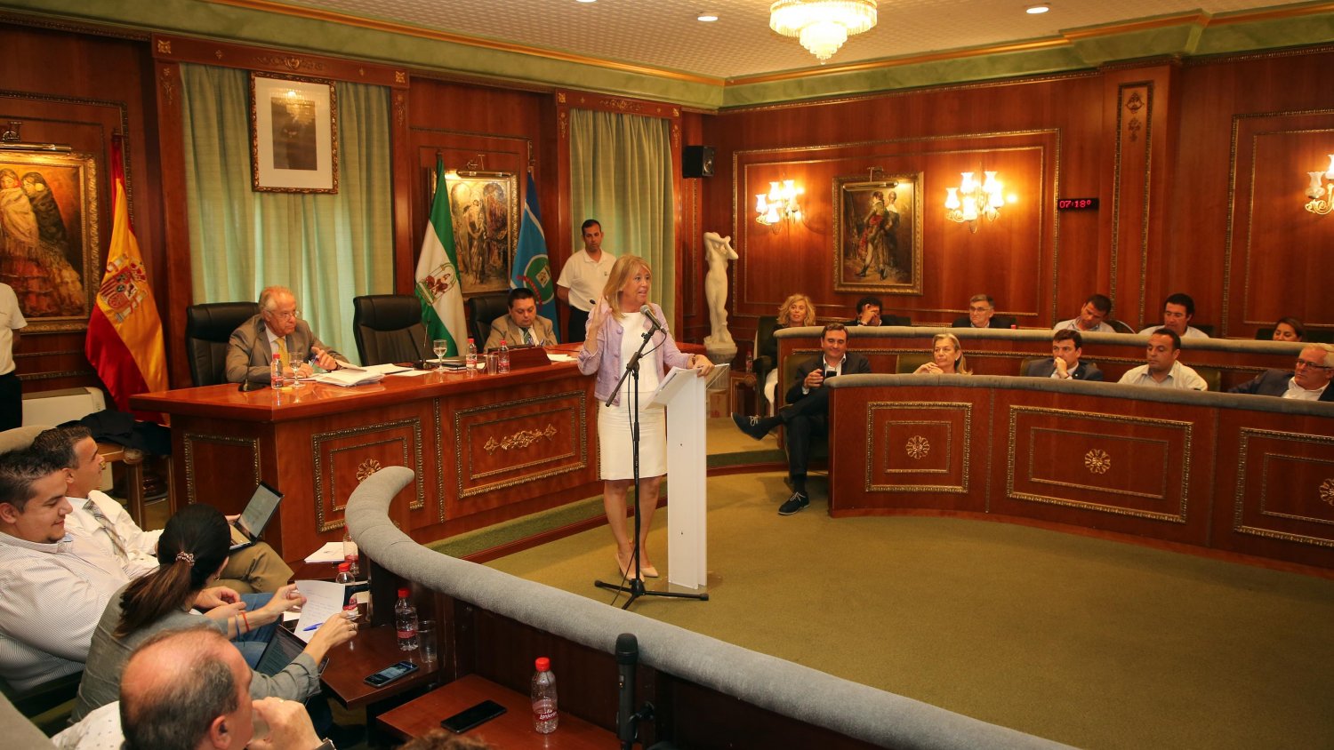 Ángeles Muñoz que Marbella “está mejor que hace un año, con mayores estándares de calidad en los servicios públicos y con un modelo de futuro definido”