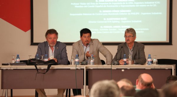 La Diputación contribuye a cambiar el alumbrado público en 83 municipios para reducir el consumo de energía