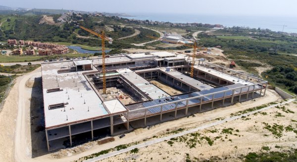 El Ayuntamiento ha pagado ya un tercio del coste de las obras del Hospital de Estepona