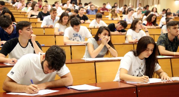 Los estudiantes inician la primera jornada de la Prueba de Acceso a la Universidad en un día sin incidencias