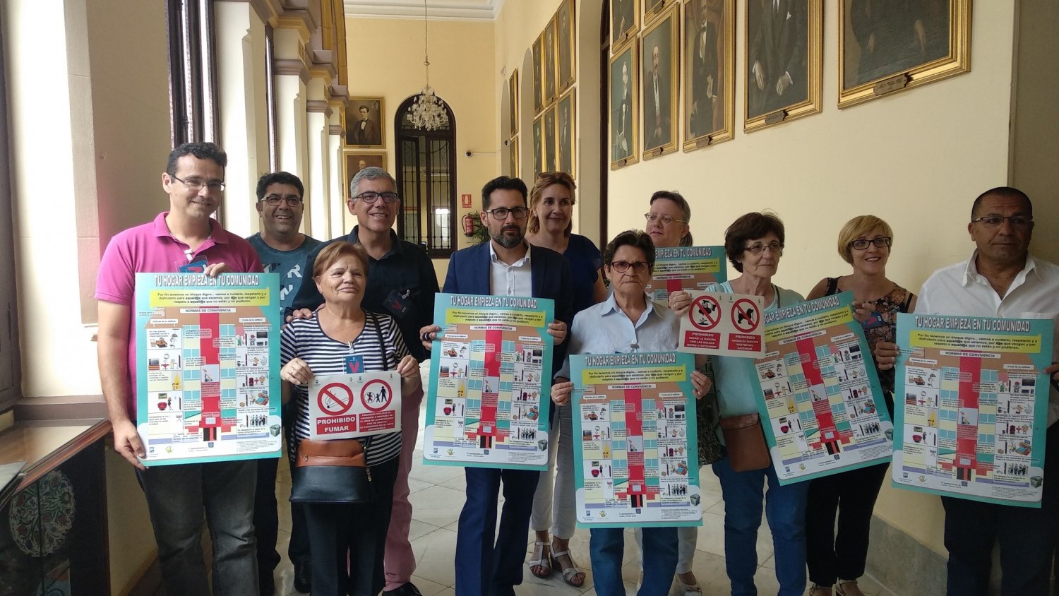 Comunidades de vecinos de Palma Palmilla se implican en la elaboración de normas para potenciar la convivencia en los bloques