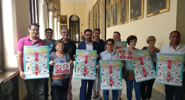 Comunidades de vecinos de Palma Palmilla se implican en la elaboración de normas para potenciar la convivencia en los bloques