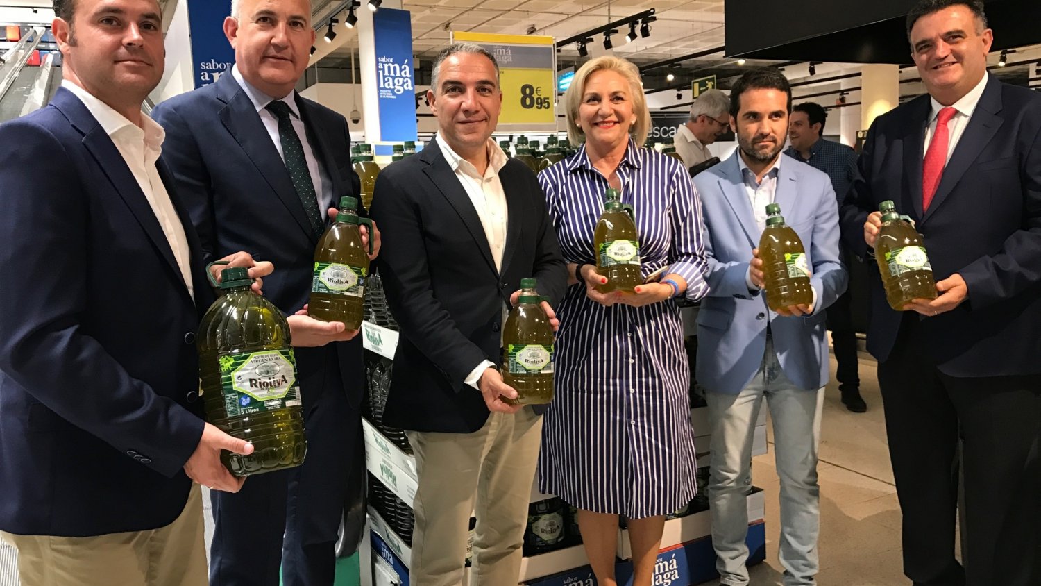 Los productos 'Sabor a Málaga' se promocionan en una feria en los nueve hipermercados Carrefour de Málaga
