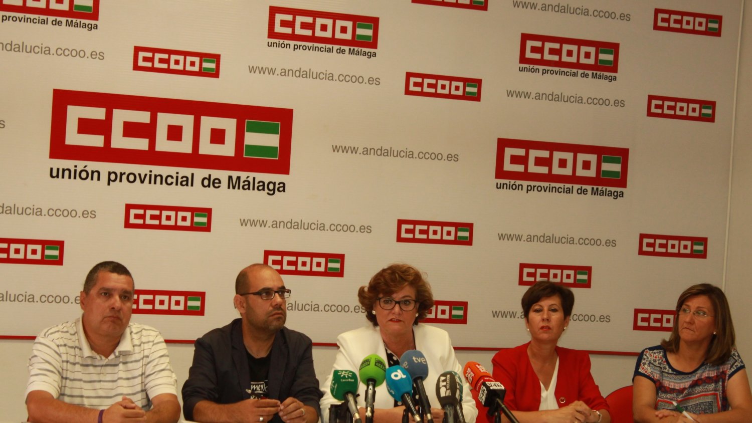 Los sindicatos hosteleros convocarán varios parones en el sector este verano