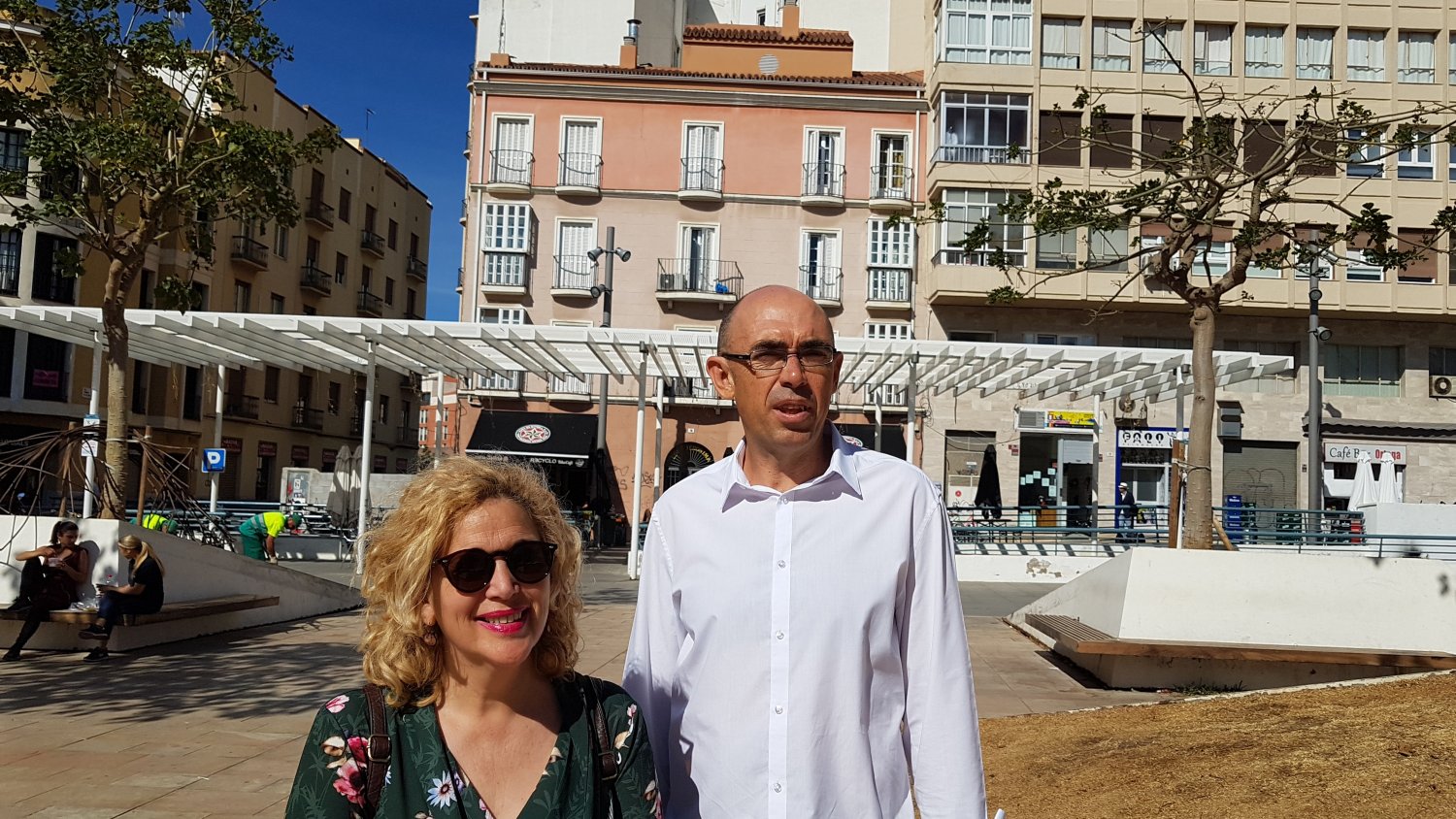 Málaga Para la Gente exige una solución los graves problemas de la plaza de Camas