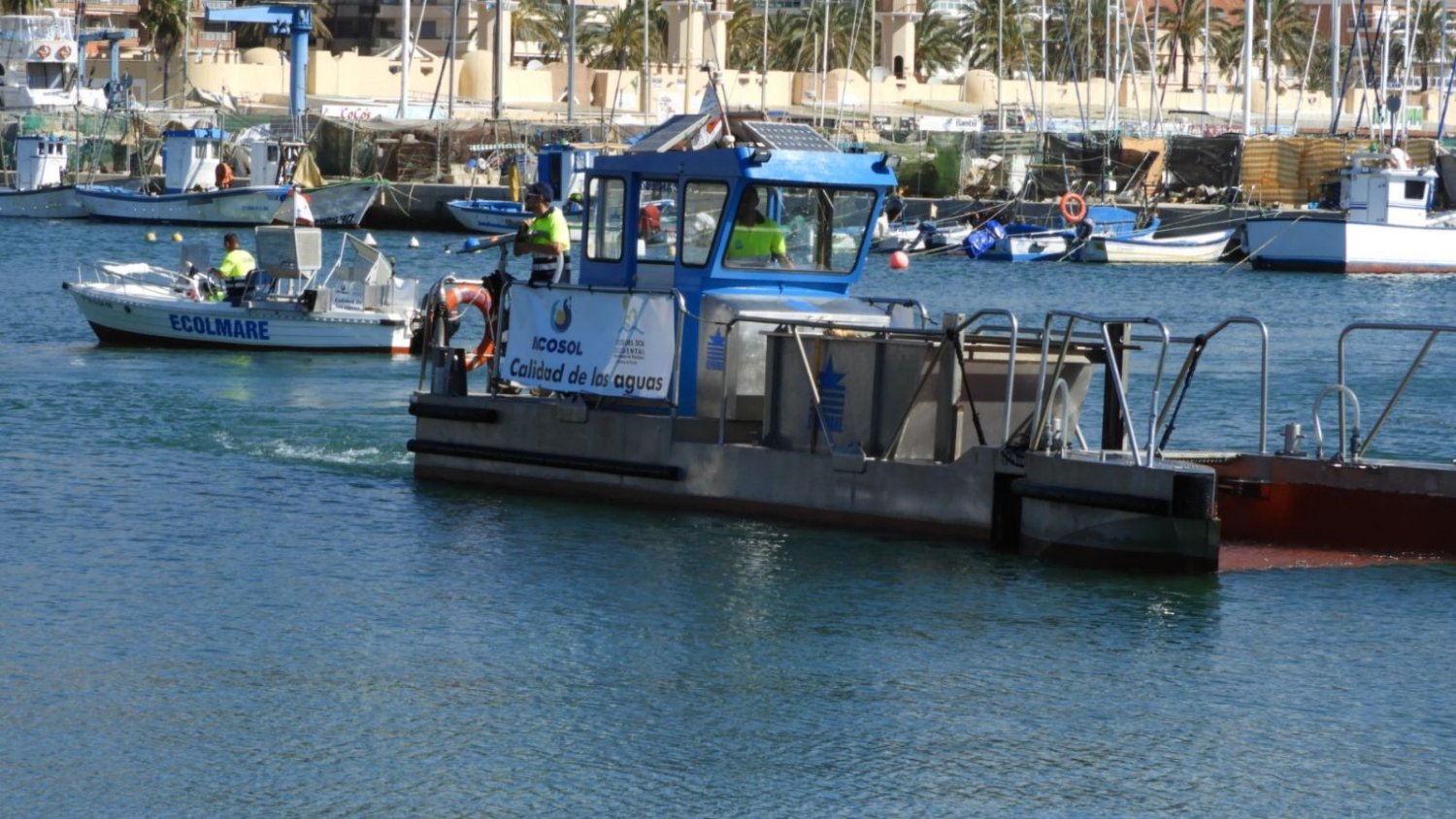 Acosol inaugura el servicio de embarcaciones para el control de calidad de las aguas en el litoral durante los meses de verano