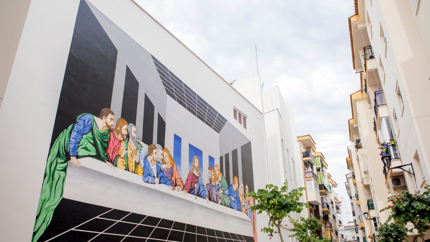 Estepona inaugura una versión de ‘La Última Cena’ de Da Vinci que se suma a la Ruta de Murales Artísticos