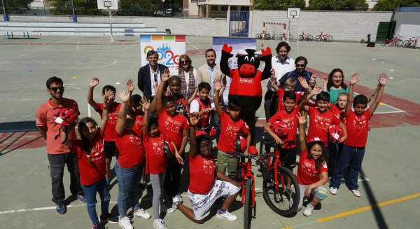 5.000 escolares de Málaga se forman en educación vial y hábitos saludables con La Vuelta Junior Cofidis
