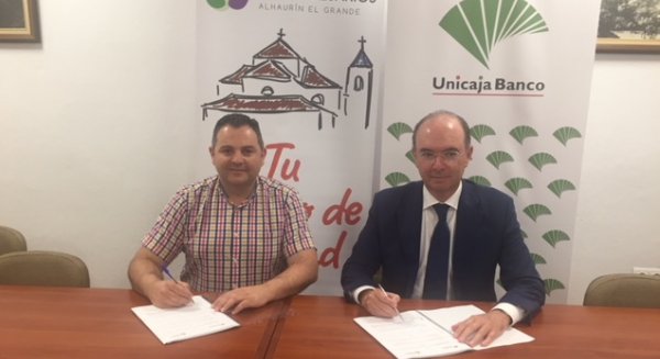 Unicaja Banco ofrece servicios financieros a los más de 150 profesionales de la Asociación de Empresarios de Alhaurín el Grande