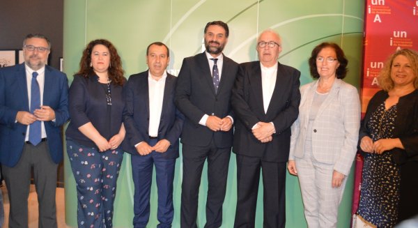La Junta pide un marco estatal sobre competencias locales y fiscalidad para los alquileres de viviendas con fines turísticos