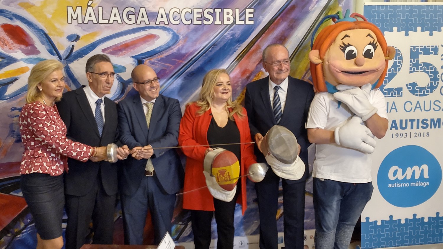 El autismo y Málaga se unen en la III Jornada de Esgrima Solidaria
