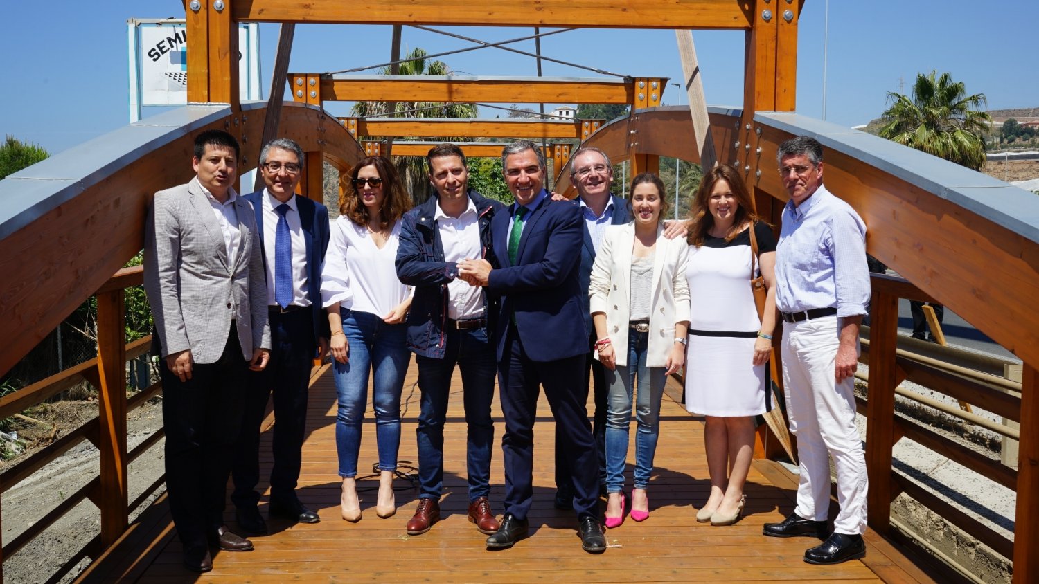 Una nueva actuación de la Senda Litoral une Torrox con Vélez-Málaga