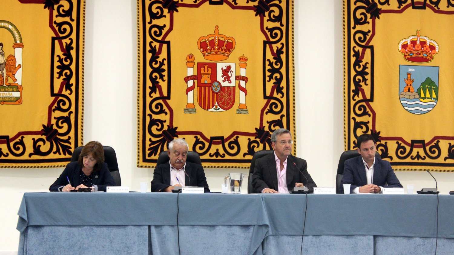 El Pleno de Estepona acuerda destinar 11,5 millones de euros del superávit de 2017 a pagar anticipadamente la deuda heredada con proveedores
