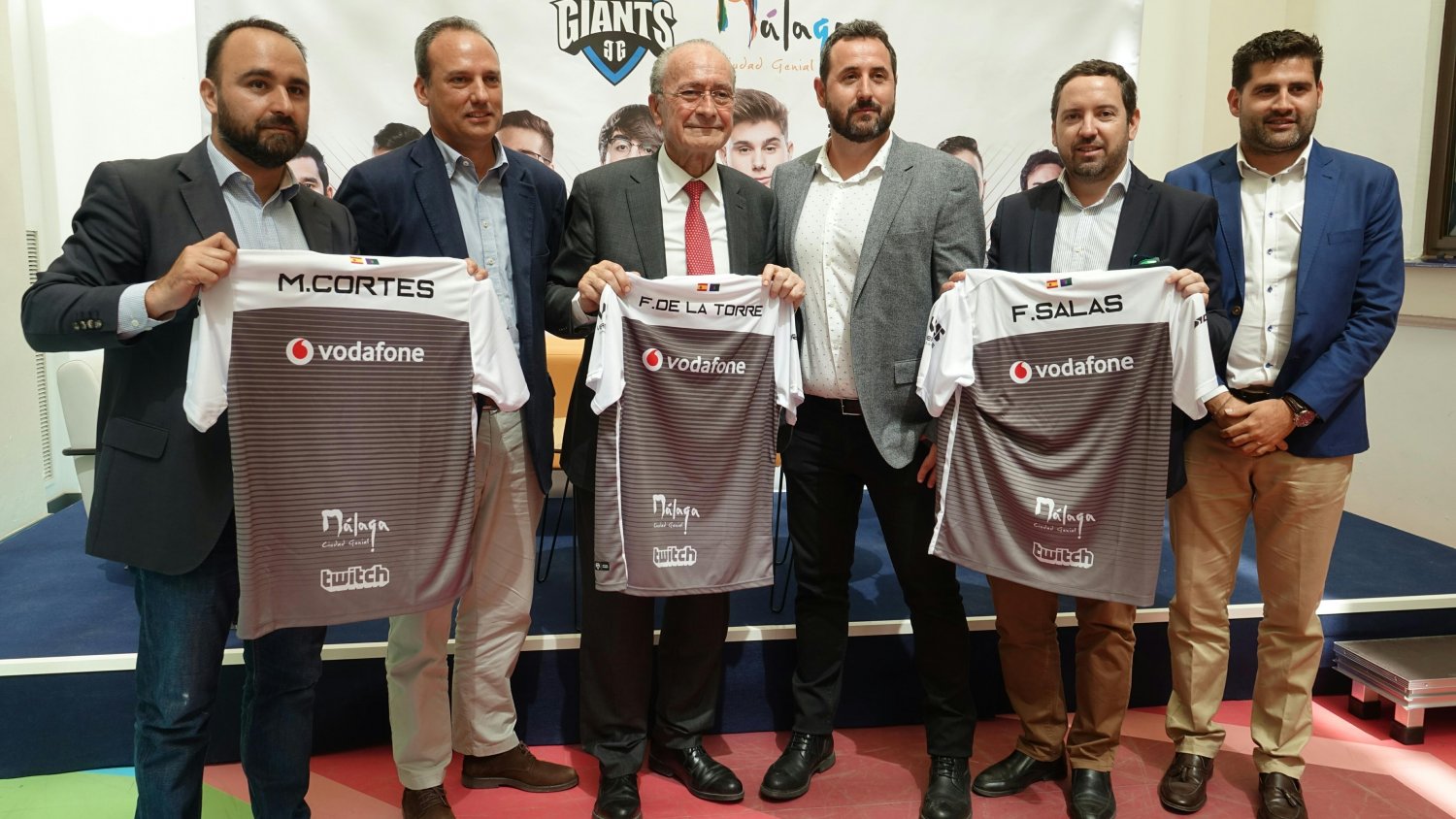 Málaga presume de su apuesta por los eSports con la presentación de la nueva piel de Giants Gaming