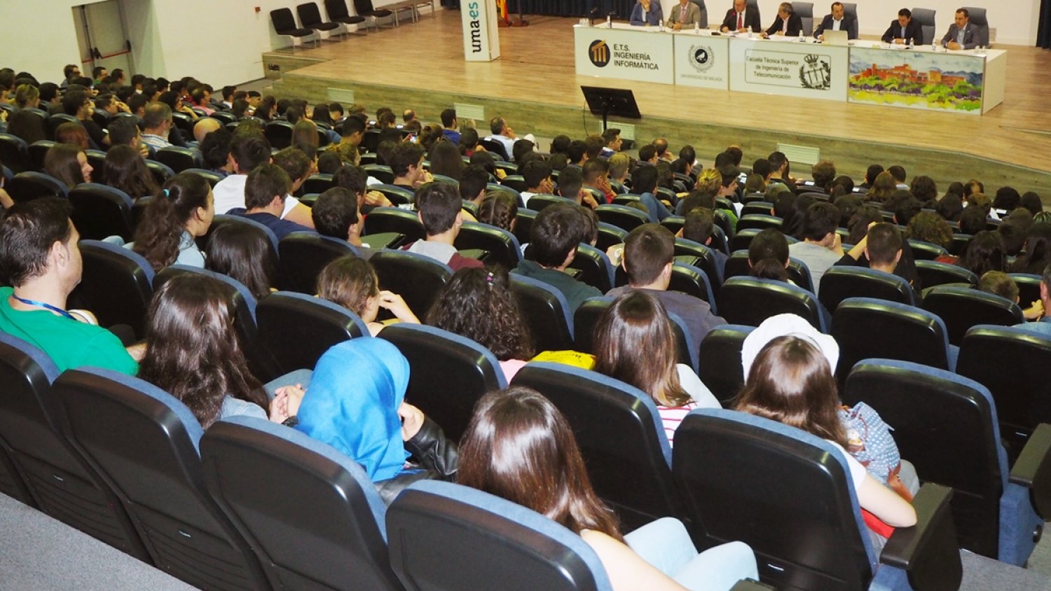 La UMA recibe a 4.000 jóvenes de 150 centros en la Feria Andaluza de Tecnología