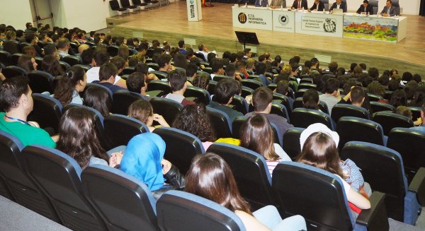 La UMA recibe a 4.000 jóvenes de 150 centros en la Feria Andaluza de Tecnología