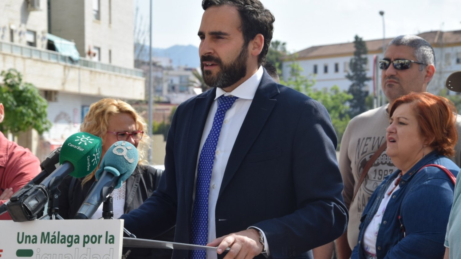 El PSOE demanda actuaciones para garantizar la seguridad vial y mejorar los accesos a los centros escolares