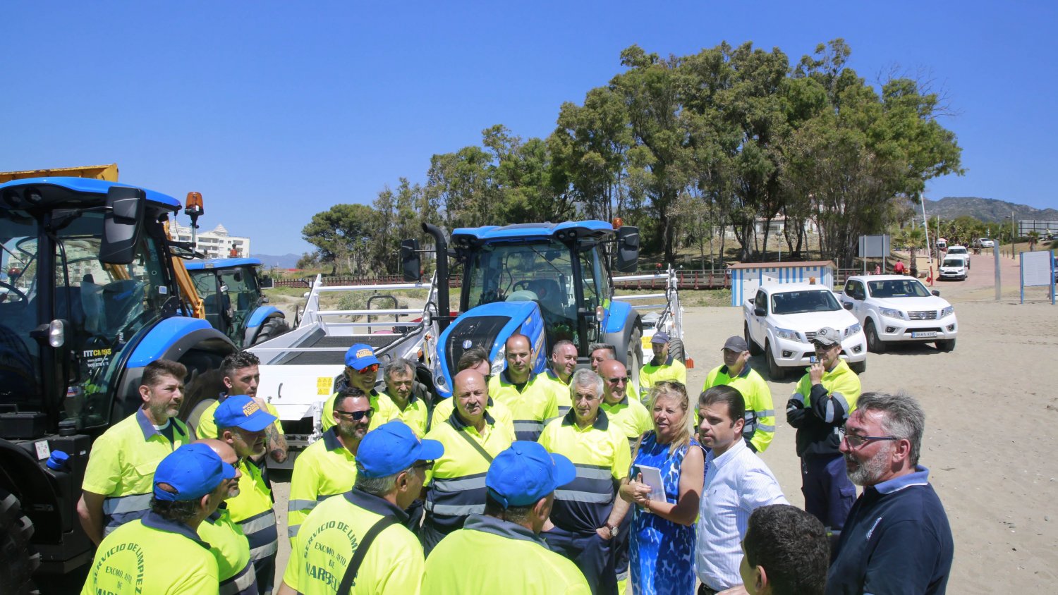 Marbella duplica la maquinaria de limpieza de las playas con una inversión cercana al millón de euros en cuatro años