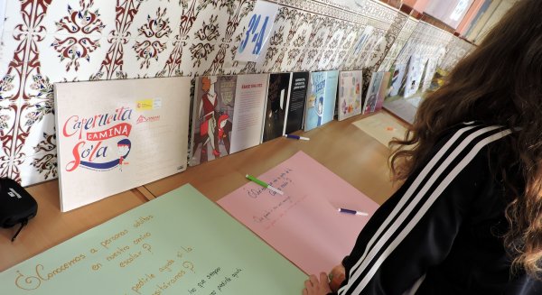 Estepona colabora con el colegio Simón Fernández en un proyecto que promueve la movilidad y la autonomía infantil