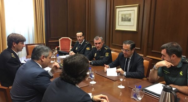AVVA y Subdelegación del Gobierno, dispuestas a colaborar para la regularización total del sector de viviendas turísticas