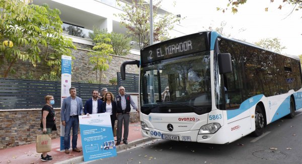 Marbella incorpora dos nuevas paradas en el barrio de La Torrecilla con la Línea 2