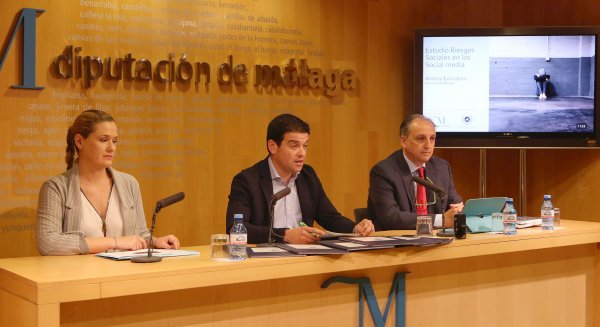 Un estudio analiza a través de los medios de comunicación sociales los problemas que afectan al ámbito educativo en la provincia
