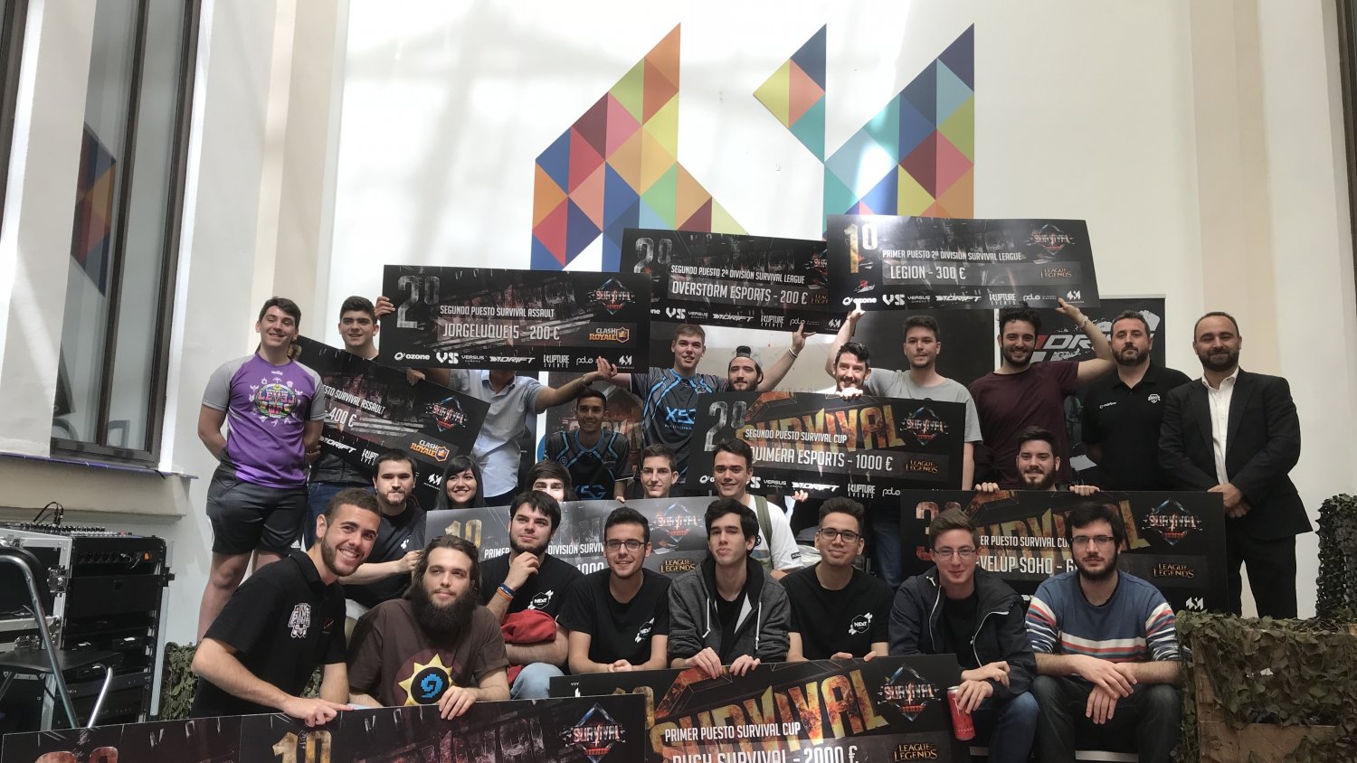 Málaga premia a los ganadores de la segunda temporada de la Liga Survival, primera competición presencial de Esports en España