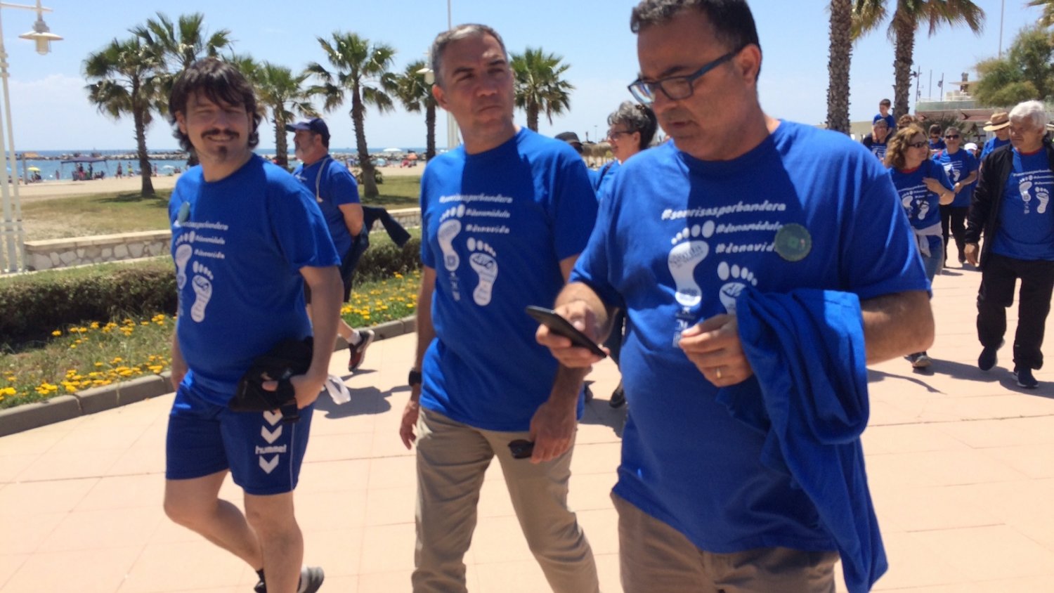 Más de 5.200 personas recorren la Gran Senda de Málaga en una multitudinaria caminata solidaria a favor de AVOI