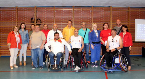 Estepona colabora un año más en las Jornada de Deporte Adaptado C.E.I.P 'Simón Fernández'