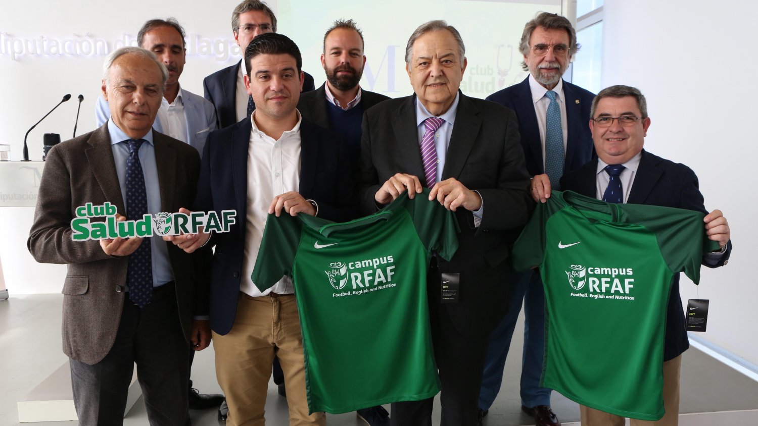 La Diputación impulsará el programa 'Club Salud' para el fomento del deporte y la alimentación saludable entre los futbolistas andaluces