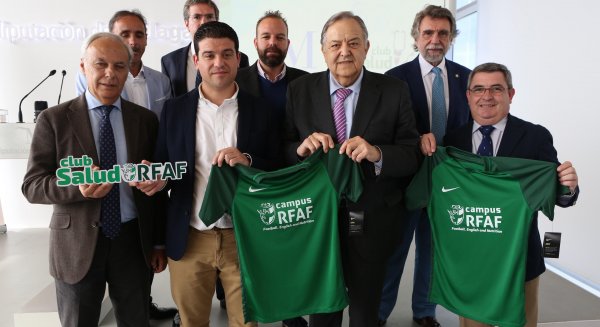 La Diputación impulsará el programa 'Club Salud' para el fomento del deporte y la alimentación saludable entre los futbolistas andaluces