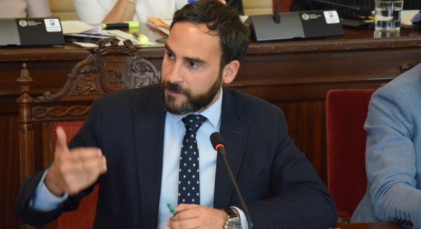 El PSOE logra en el Pleno el apoyo para instar al gobierno central a realizar inversiones en el Corredor Mediterráneo